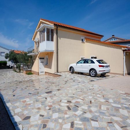 Apartmani Bakran Krk Town Exteriör bild