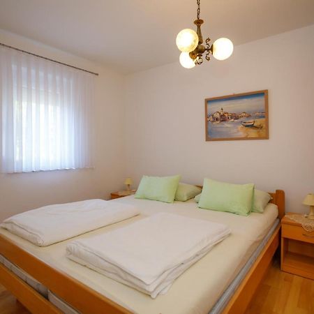 Apartmani Bakran Krk Town Exteriör bild