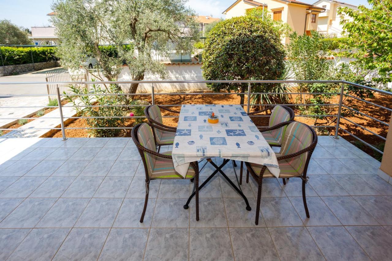 Apartmani Bakran Krk Town Exteriör bild