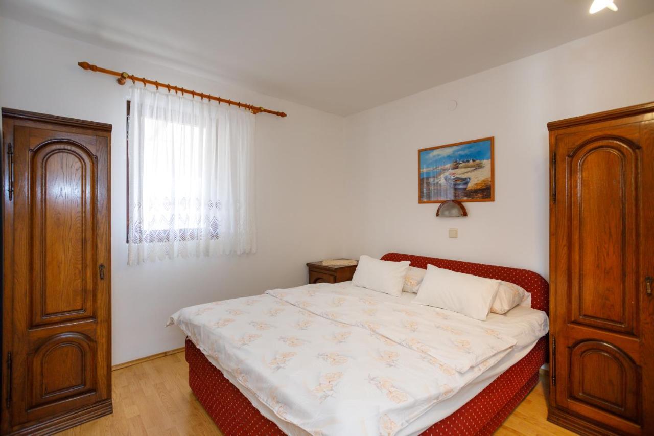 Apartmani Bakran Krk Town Exteriör bild